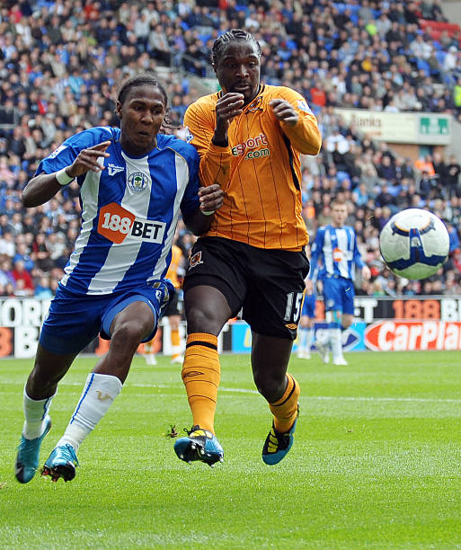 赛场外的争 赛场外的争